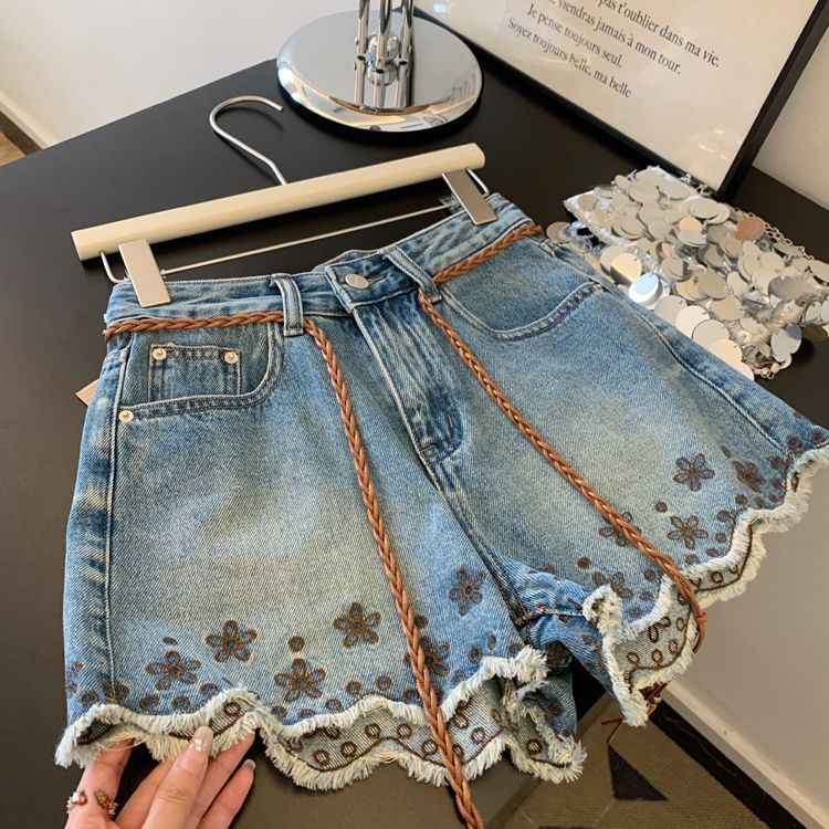 Shorts Denim Frayed - Oddychające, vintage'owe szorty jeansowe damskie z