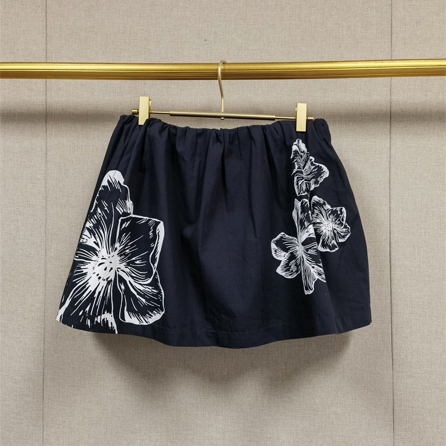 Romantyczny zestaw z białą kos – Romper Floral Print recenzja i cena